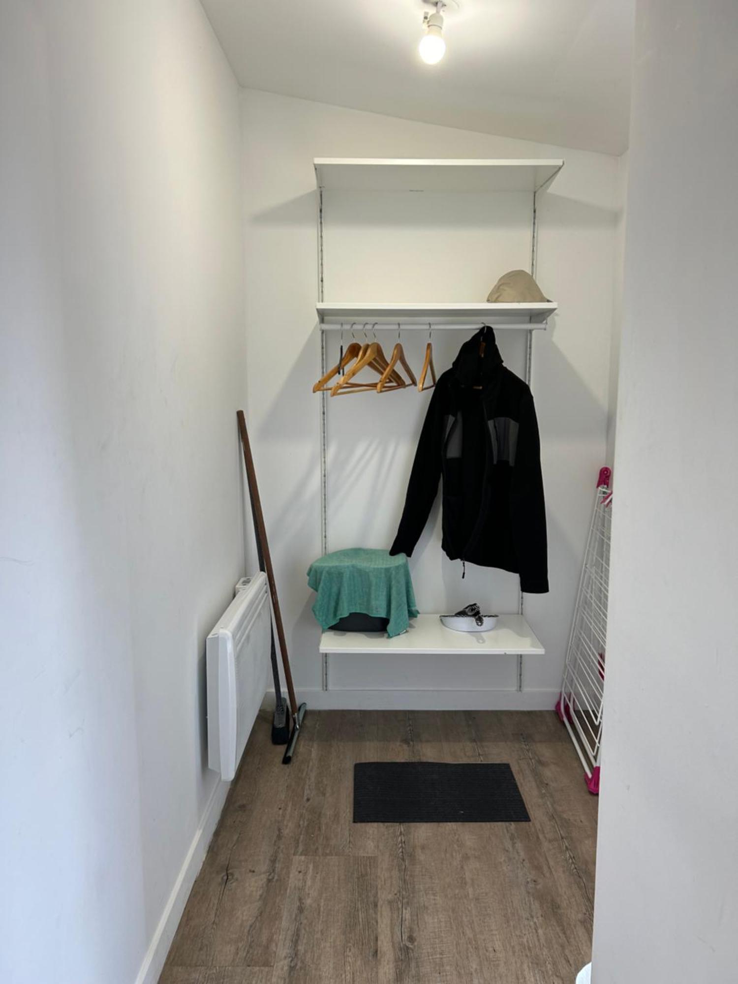 Superbe Studio Meuble Avec Parking Maubeuge Bagian luar foto